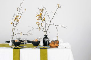 4 LOVELY EASTER TABLE IDEAS - Linen Tales Global 