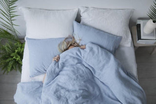 5 WAYS TO FALL ASLEEP FASTER - Linen Tales Global 