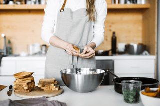 LINEN APRON - STYLISH AND FUNCTIONAL MUST-HAVE FOR EVERY KITCHEN - Linen Tales Global 