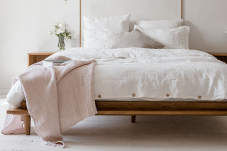 LINEN THROW: EXCITING HOME ACCESSORY FOR COSY CUDDLES AND MORE 