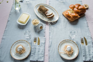 TABLE DECOR IN TRENDY COLORS - Linen Tales Global 