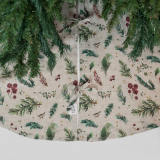 Winter Berries on Light Natural Linen Christmas Tree Skirt 3