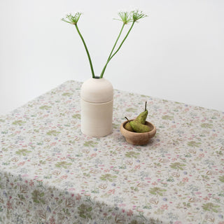 Botany 2 Lightweight Linen Tablecloth 2