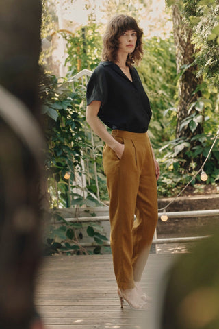 Black Linen Melody Shirt - Linen Tales 3