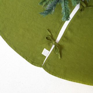 Christmas Green Linen Christmas Tree Skirt - Linen Tales Global 
