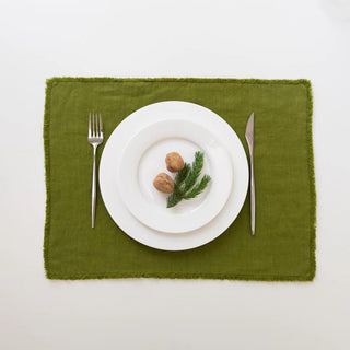 Christmas Green Linen Placemat with Fringes - Linen Tales Global 