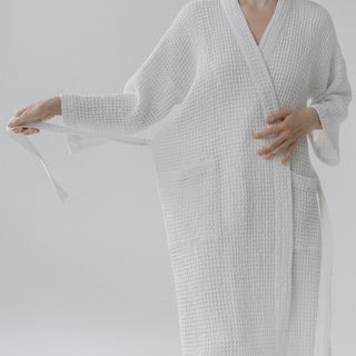 White Linen & Cotton Honeycomb Waffle Bathrobe - Linen Tales 3