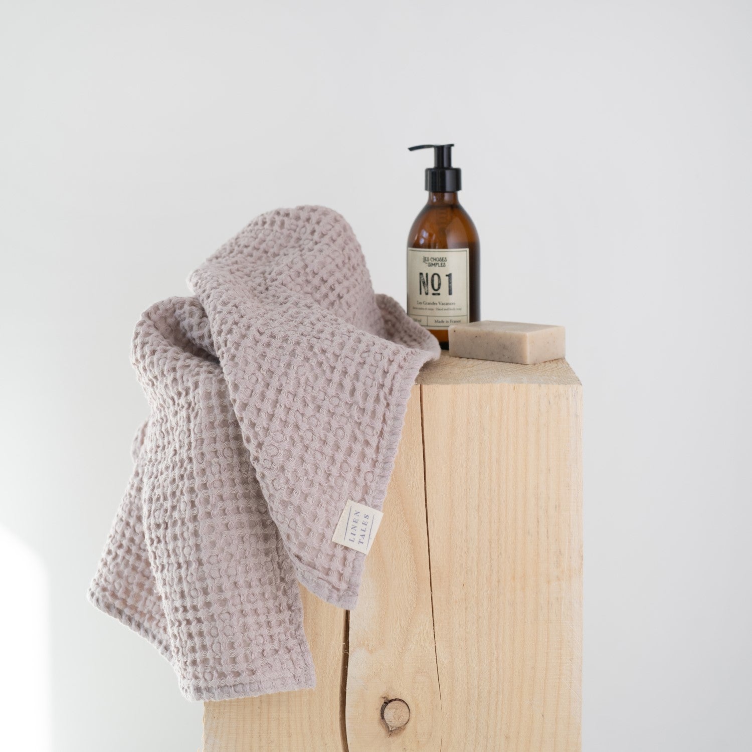 Dark Grey linen bath towel waffle, gift for men - Linenbee