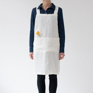 White Linen Crossback Apron With Pockets 1