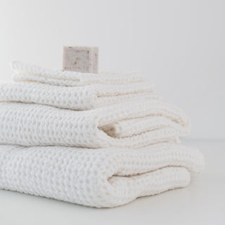 White Honeycomb Waffle Linen Bath Towel 3 3