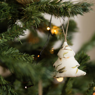 Mistletoe Linen Christmas Tree Decoration 4